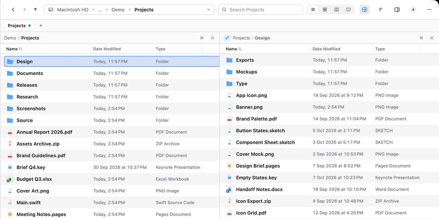 Two panes with Sync Browsing on: a folder selected on the left opens on the right